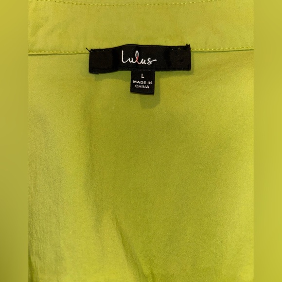 Lulus, Sunny Ties Lime Green Tie-Front Long Sleeve Button-Up Top. Sz. L - Picture 5 of 15